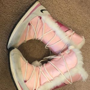 Nike Snow Boots
